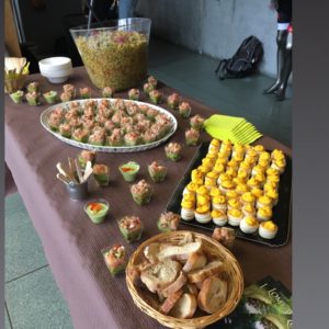 Buffet cuisine maison et produits locaux en ariége et occitanie