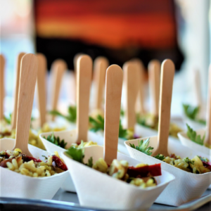 Verrine de salade à l'espagnole pour vos buffets gourmands
